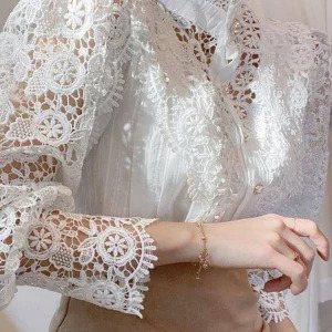 Elegant Y2K Lace Collar White Oversized Shirt - Retro 90s Fashion Puff Sleeve Blouse for Women