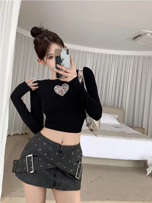 Y2K Aesthetic Backless T-Shirts - O-Neck Long Sleeve Crop Tops for Women