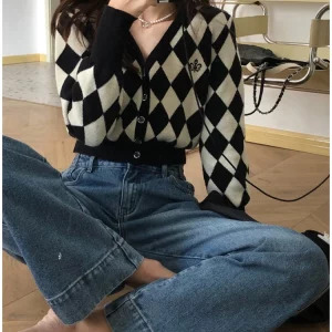 Y2K Aesthetic Diamond Check Cardigan Sweater - Vintage Korean Fashion Streetwear