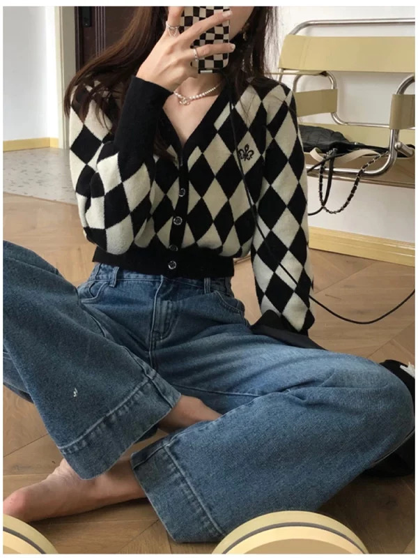 Y2K Aesthetic Diamond Check Cardigan Sweater - Vintage Korean Fashion Streetwear