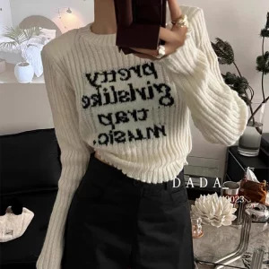 Y2K Aesthetic Embroidered Dark Academia Cropped Sweater - Autumn/Winter Fashion