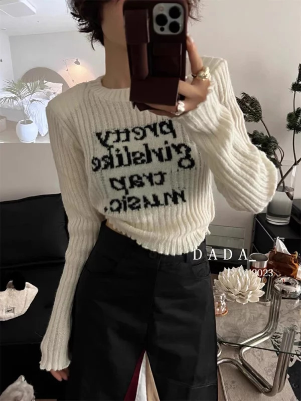 Y2K Aesthetic Embroidered Dark Academia Cropped Sweater - Autumn/Winter Fashion