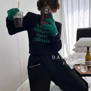 Y2K Aesthetic Embroidered Dark Academia Cropped Sweater - Autumn/Winter Fashion