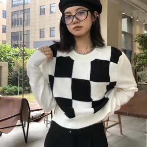 Y2K Aesthetic Plaid Jumper: Vintage Cropped Sweater for Women