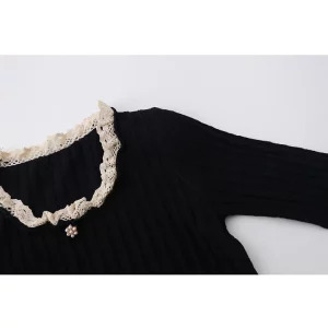 Y2K Aesthetic Women's Long Sleeve Lace Knit Crop Top - Vintage Grunge Style