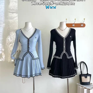 Y2K Grunge Style 2-Piece Set: Knit Top + Gyaru Mini Skirt