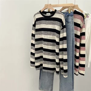 Y2K Harajuku Striped T-Shirt: Loose Fit O-Neck Long Sleeve Top