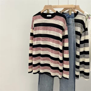 Y2K Harajuku Striped T-Shirt: Loose Fit O-Neck Long Sleeve Top