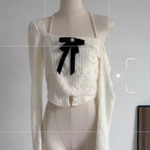 Y2K Vintage Aesthetic Crop Top with Square Collar and Bow Detail