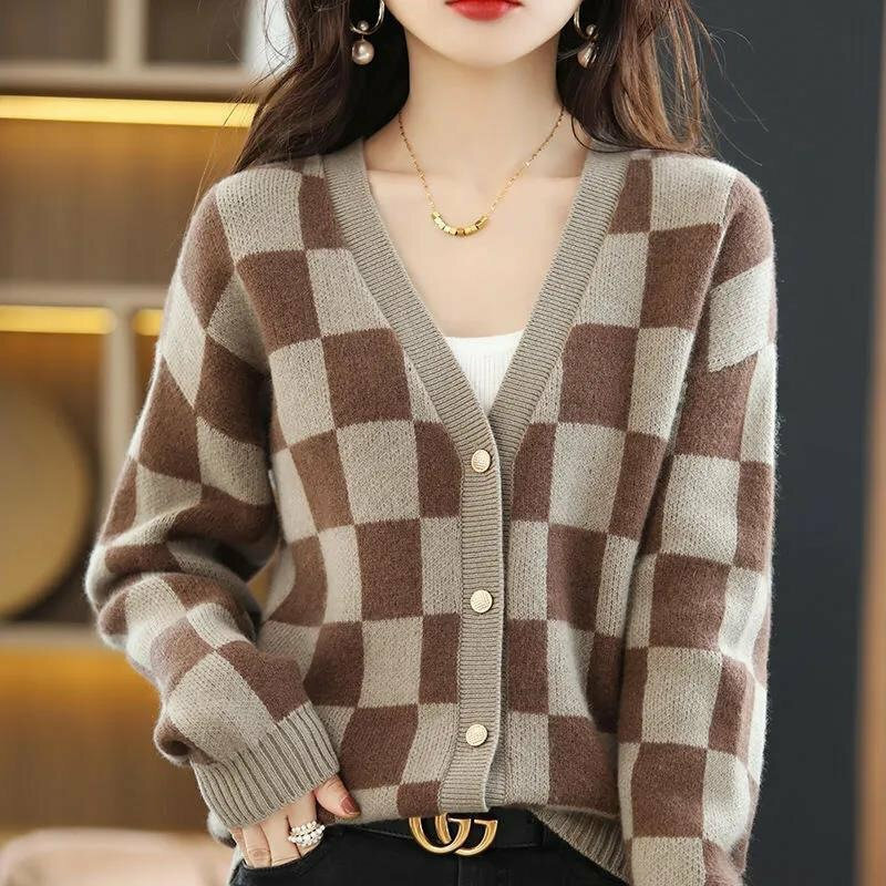 Y2K Vintage Plaid Cardigan Sweater | Long Sleeve Knitted Jumper | 90s Grunge Fashion for